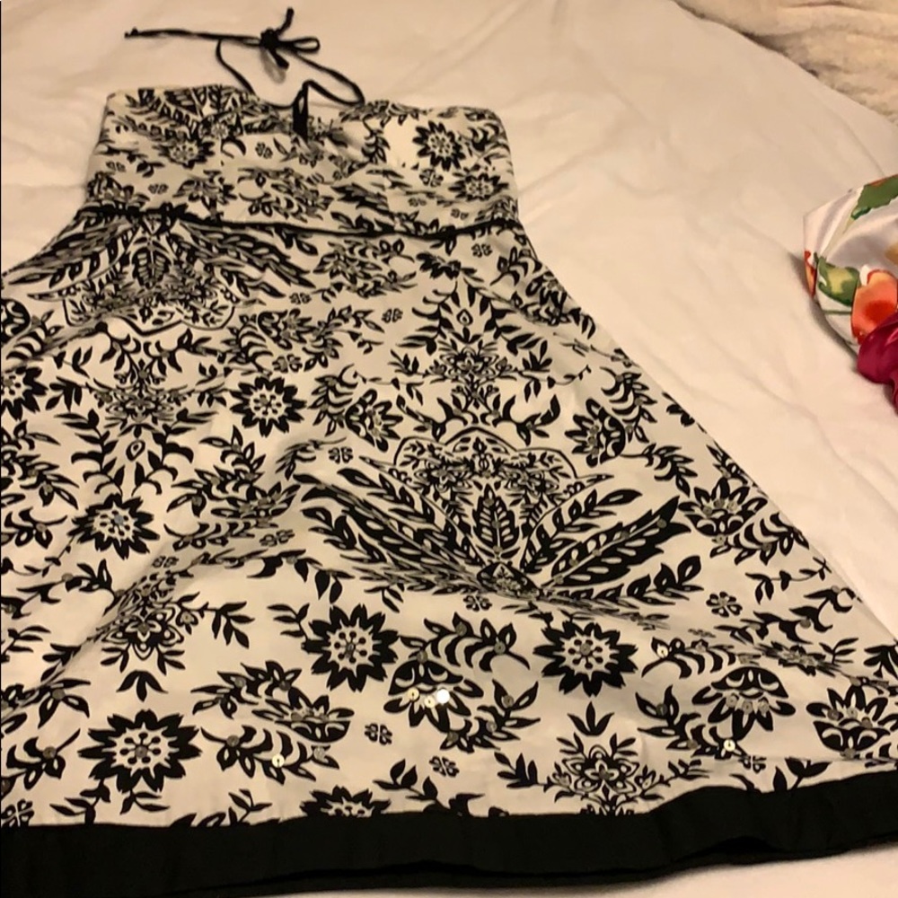 Black and white sequin floral print dress